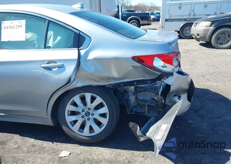 2016 Subaru Legacy 2.5I Premium z USA, uszkodzony, nr VIN 4S3BNAC68G3034034